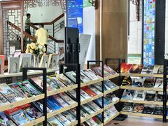 -荔湾区图书馆(周门馆)