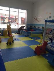 -Cool-Fun蓝鲸π水育早教中心(金山万达海汇街店)