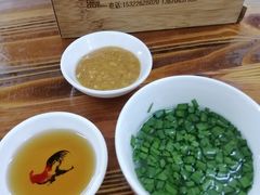 -正宗普宁豆干坊·洪记砂锅粥(红领巾路店)