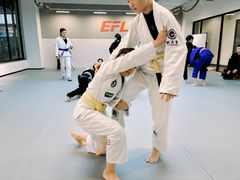 -EFL巴西柔术·综合格斗·泰拳·少儿体能训练(虹桥德必馆)