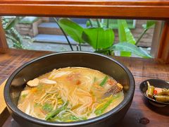 -银米·云南传统过桥米线(双廊黑金冠店)