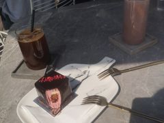 -UNI UNI(环亚凯瑟琳店)