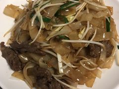 干炒牛河-芬芳甜品(同福路店)
