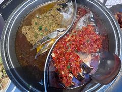 -阿瓦山寨·湘菜现炒·剁椒鱼头王(咸阳总店)