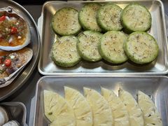 -围炉肉舍•炭烤活鳗•丹东海鲜烤肉(步行街店)