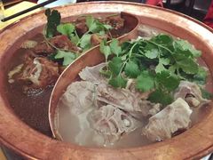 -香满锅老北京羊蝎子火锅·家常菜(新街口店)