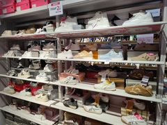 -唯品会(北京国瑞城店)