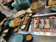 -臻牛烤肉
