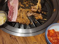 -明洞阿姨·韩式酱蟹烤肉·创意料理(三元桥店)