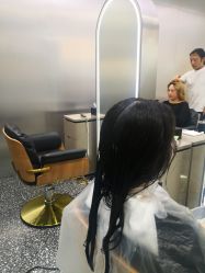 -Tloml salon