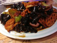 -山河屯铁锅炖(哈西站店)