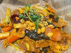 -红渡小香·牛肉麻辣香锅(车站南路店)