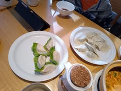 -关东小磨东北菜(上海长风大悦城店)