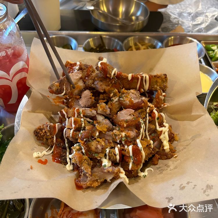 韩式炸猪蹄！！个人觉得无法超越。。。