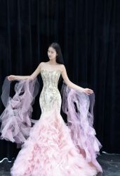 -Renee芮亦婚纱