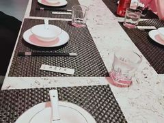 -渝人制造创意餐厅