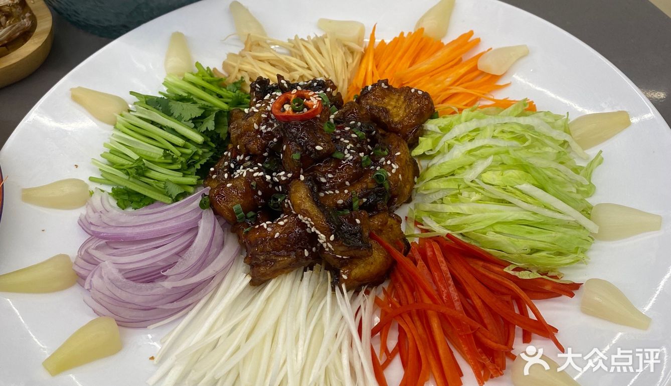 工业风海鲜宵夜大排档