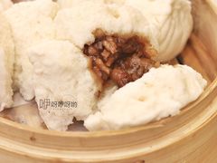 蜜汁叉烧包-点都德(盘福楼店)