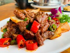孜然牛肉丁-半山湖景小厨(抚仙湖太阳山小镇店)