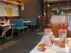 -阿瓦山寨·湘菜现炒·剁椒鱼头王(咸阳总店)