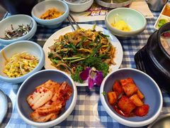 -益百岁牛尾汤(香山路店)