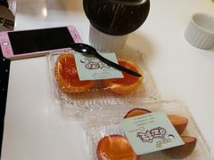 -志龙皇冠吃货椰子铺
