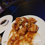 DOME疃、川新派川菜店位于朝阳区青年路西里1号院1