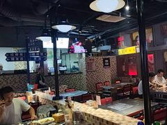 -马路牙子烧烤音乐酒馆(望京店)