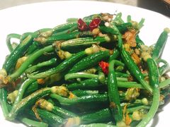 家烧黄瓜芽-梁家大院•农家菜(昆山会展中心店)