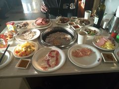 -北京汉丽轩海鲜烤肉自助火锅一体(中百店)
