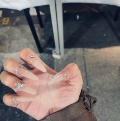 -初瞳专营美睫美甲