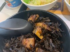 梅干菜扣肉曹参-老娘舅餐厅(黄龙体育中心店)