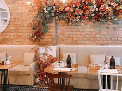 -FLOVIE FLORIST CAFE