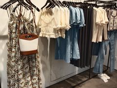 -URBAN REVIVO(上海中庚漫游城店)