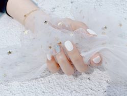 -UGIRL有个美甲