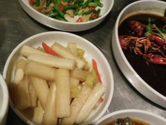 -龙巢盱眙龙虾·牛蛙·烧烤宵夜(八卦岭店)