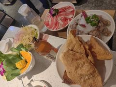 -三人行骨头王火锅(长寿店)
