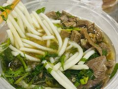 -花溪牛肉粉(八鸽岩店)