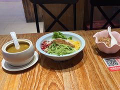 -云味馆米线(广州白云凯德店)