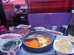 -热火朝天鲜切牛肉火锅(南强街巷店)