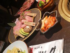 -山川小町·极番烧肉(新地假日广场店)