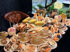 -雍容荟帝王蟹活龙虾展台自助(IFS黑金店)