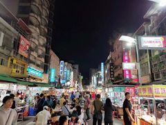 -六合夜市