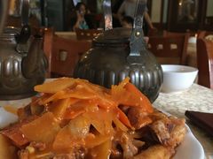 馕包肉-维吾尔餐厅(宜山路店)