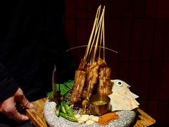 -何师烧烤Pro ·江湖川菜·小龙虾·精酿啤酒(太古里旗舰店)