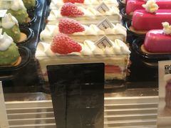 草莓香缇-YUMI芽米·法式烘焙·咖啡(文化宫店)