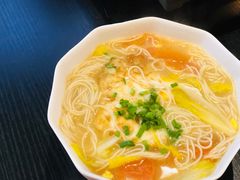 西红柿煎蛋面-渝蛙馆(新百店)