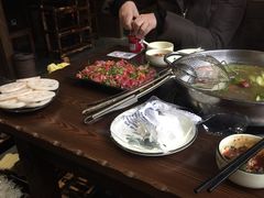 -乡土黄·鲜牛肉火锅·小龙虾(兴业街店)