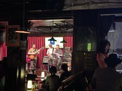 -东岸Cafe 爵士俱乐部