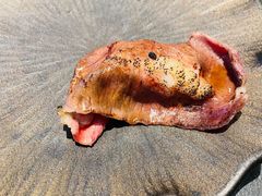 -铭牛烧肉·和牛海鲜自助(高新月牙湖店)